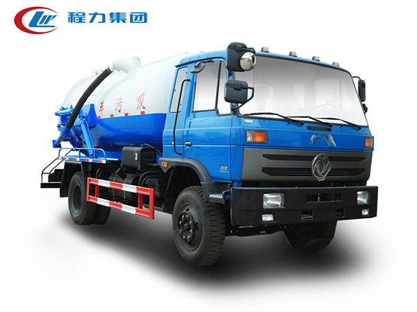 東風7立方吸污車