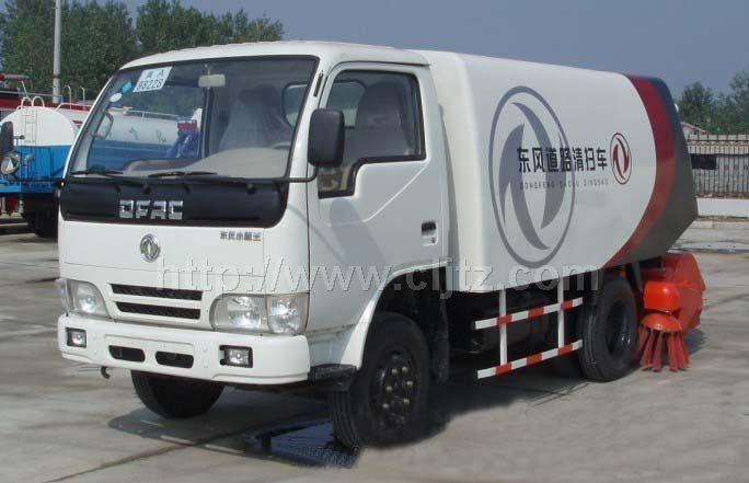 東風EQ1030TJ47D掃路車