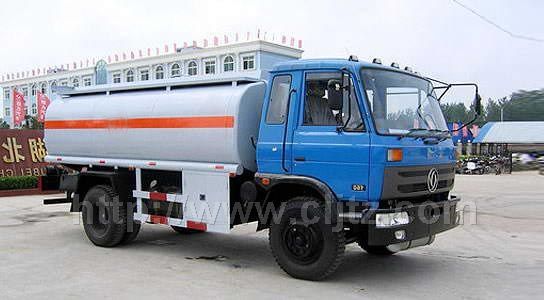 東風145油罐車